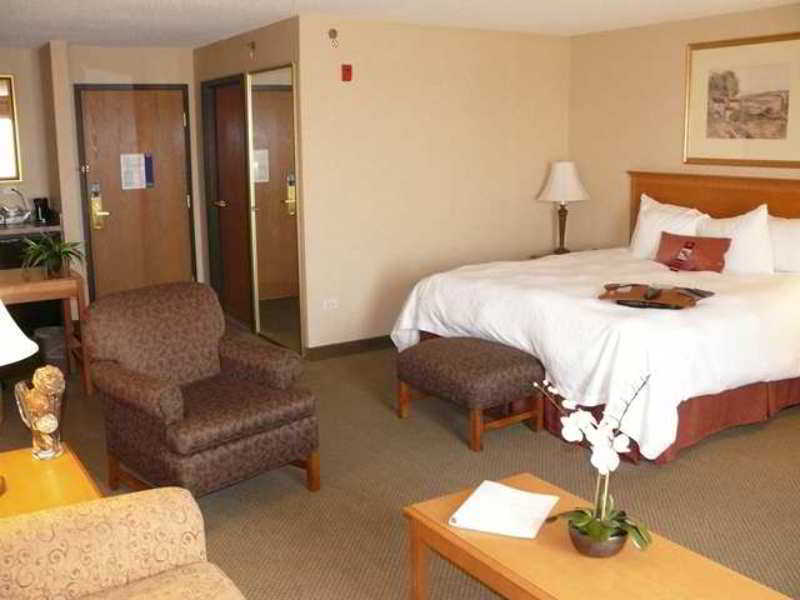 Hampton Inn & Suites Addison Cameră foto